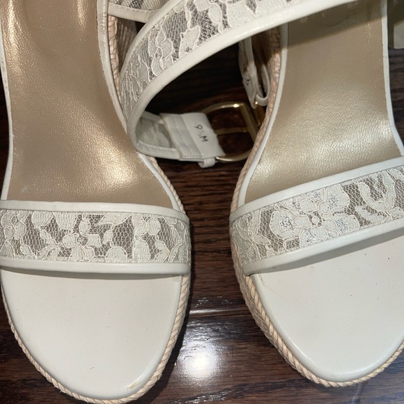 stuart weitzmen wedges - Picture 3 of 6